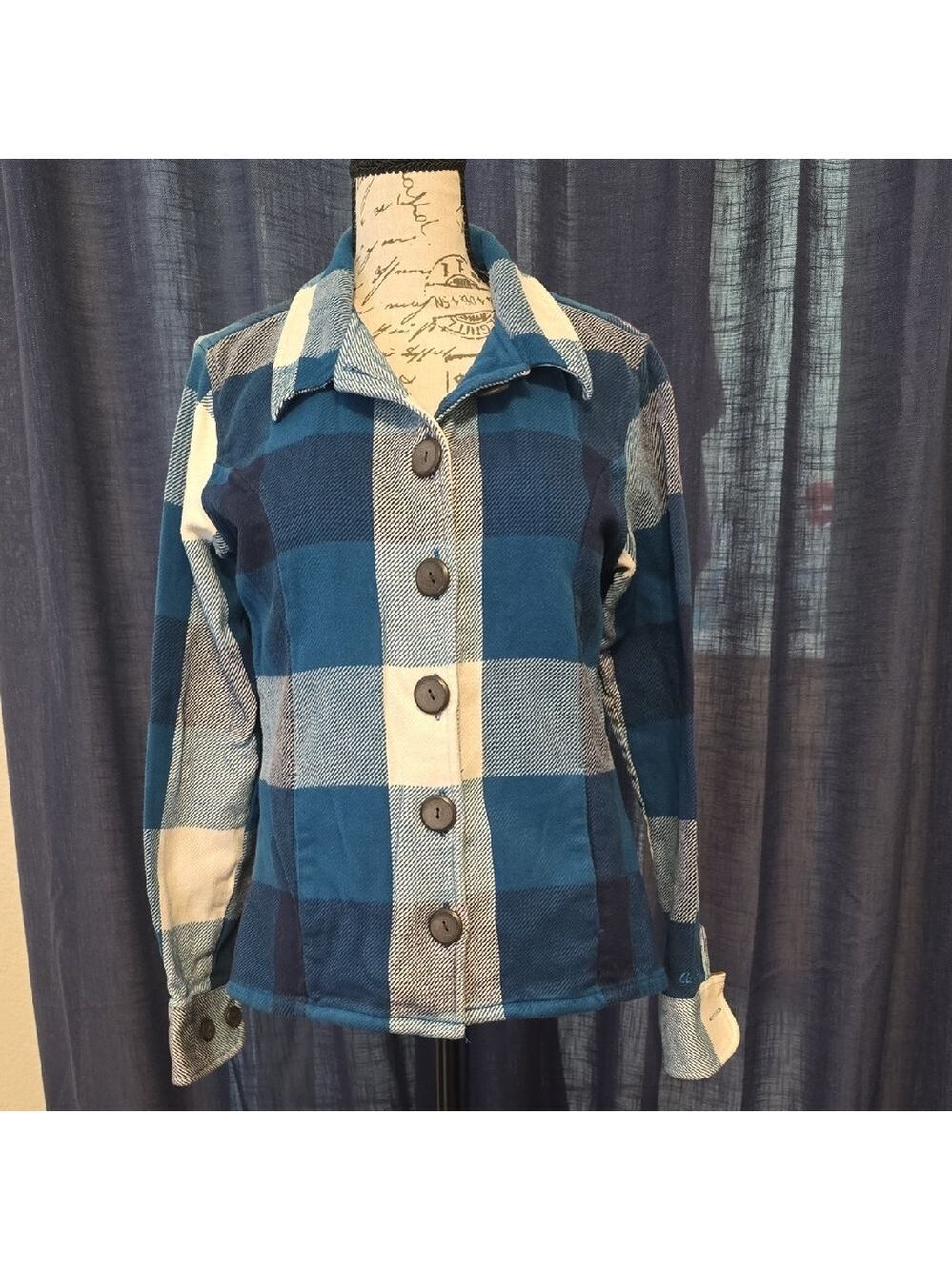 Cabela's Blue Plaid Fleece Lined Flannel Shirt Jacket Shacket Size Medium
